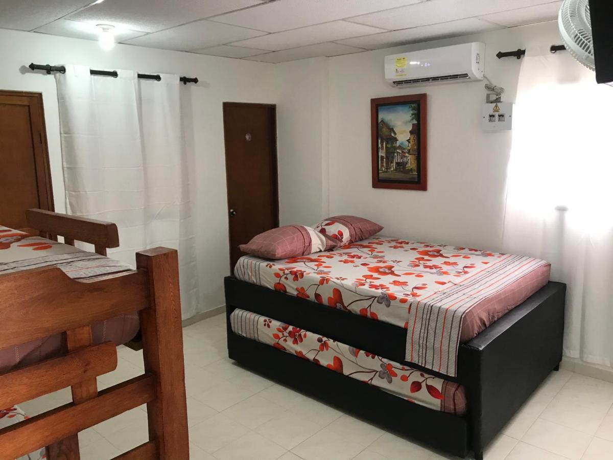 Hospedaje Caribe Express Apartment Cartagena Екстериор снимка