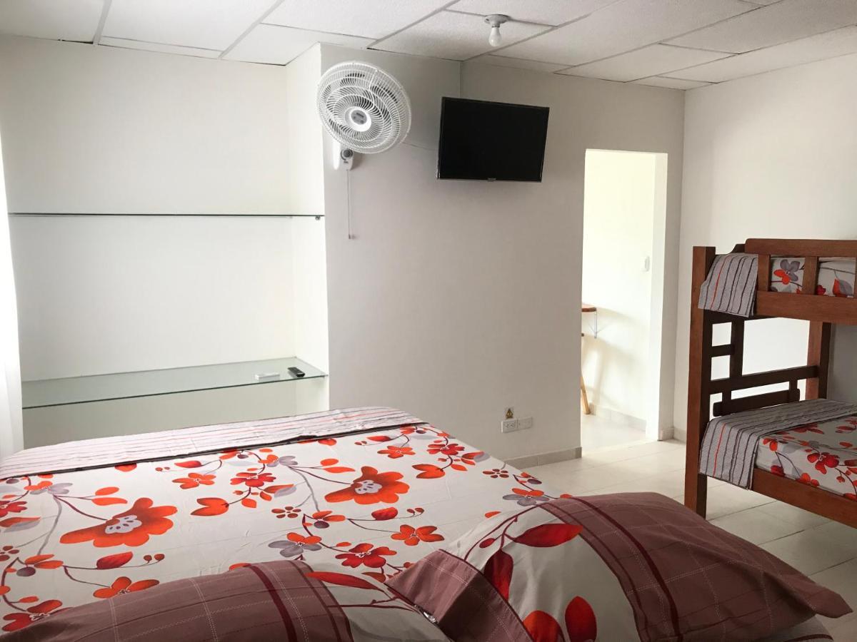 Hospedaje Caribe Express Apartment Cartagena Екстериор снимка