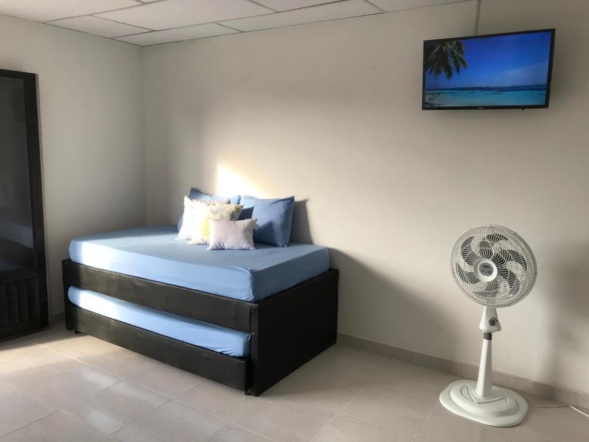 Hospedaje Caribe Express Apartment Cartagena Екстериор снимка