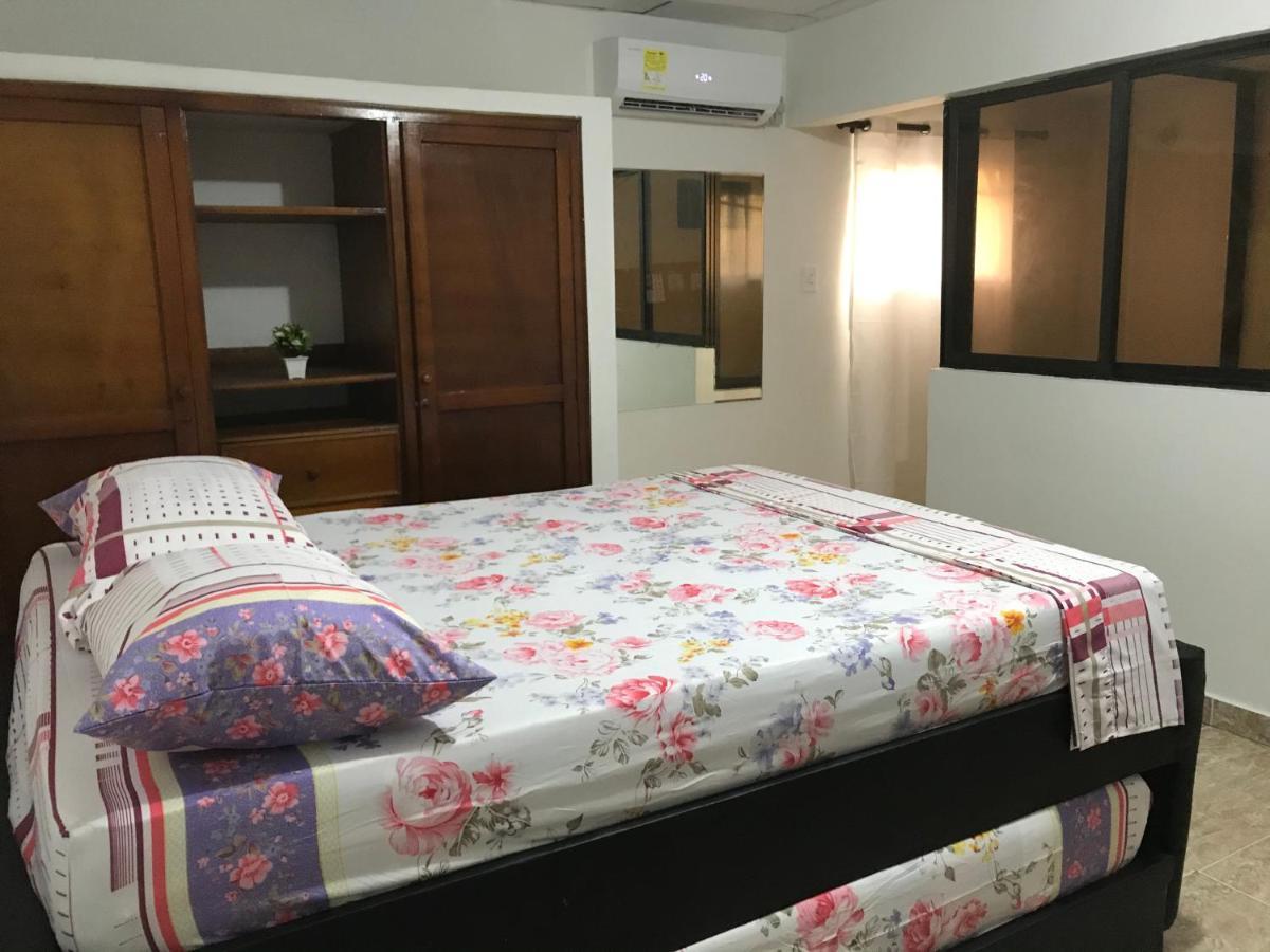 Hospedaje Caribe Express Apartment Cartagena Екстериор снимка